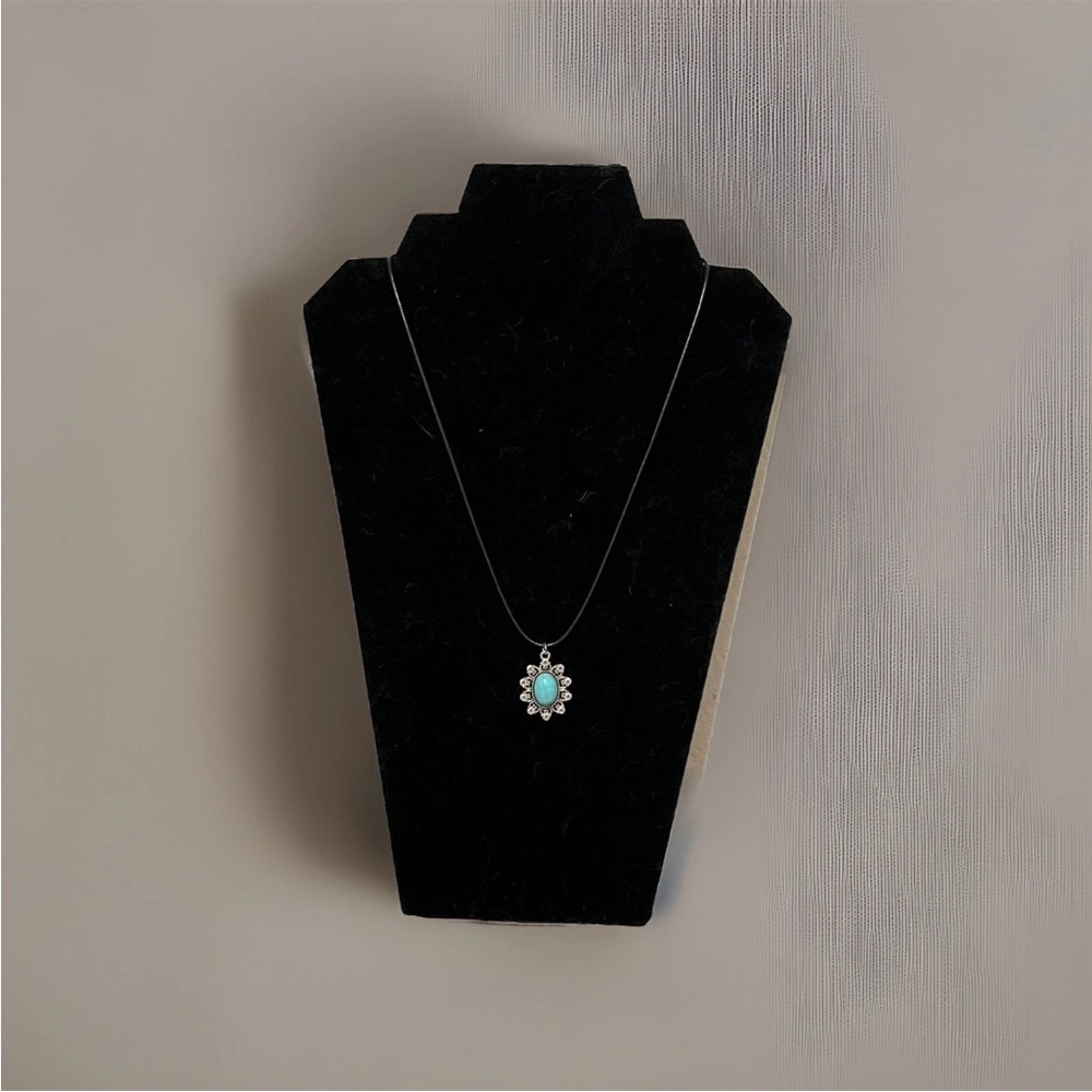 Turquoise color western flower necklace #boho #festival #western #indie
